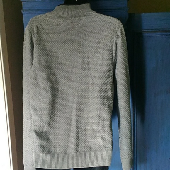 Perry Ellis Sweater. - Picture 4 of 4